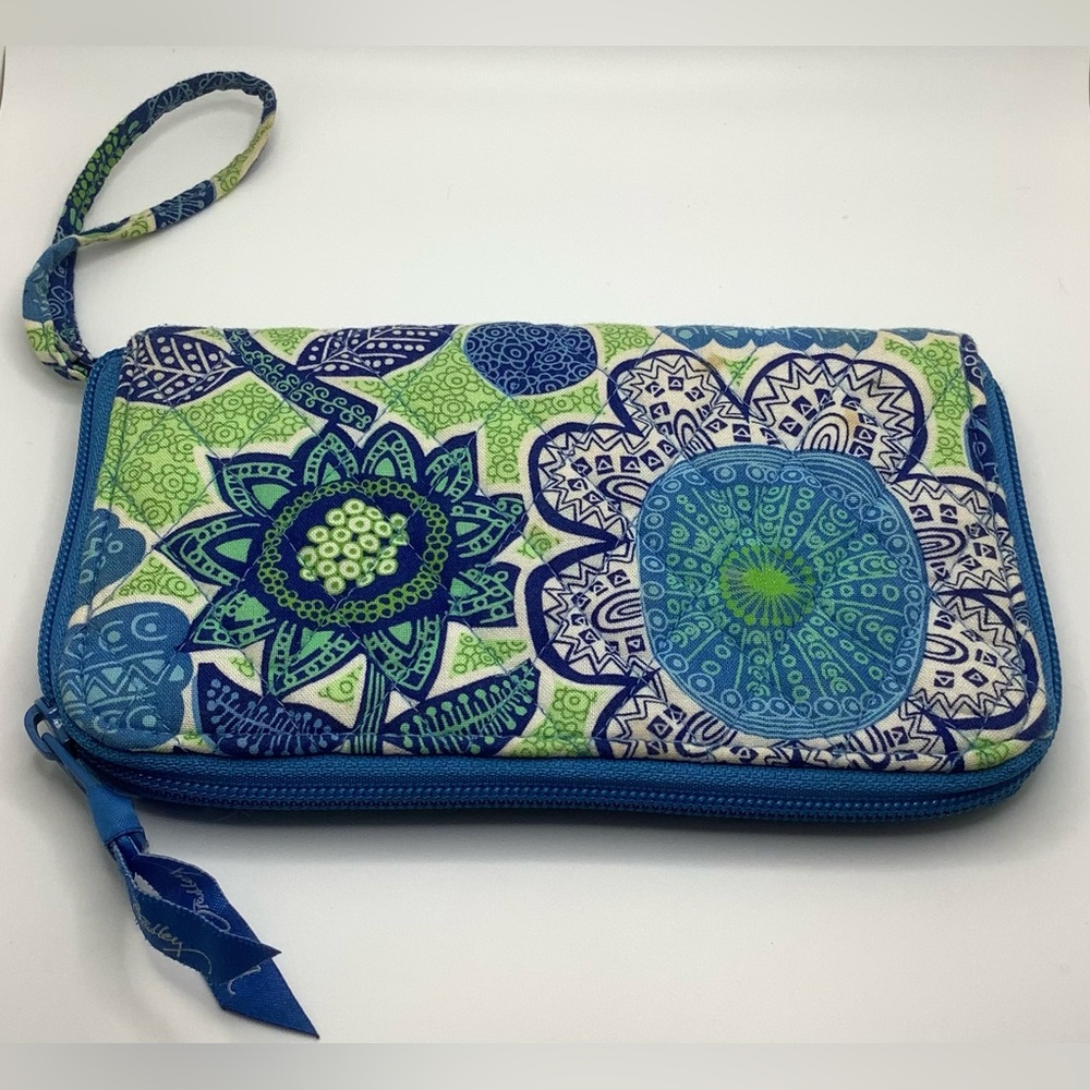 VERA BRADLEY Purse Wallet Retired DOODLE DAISY BLUE GREEN FLORAL